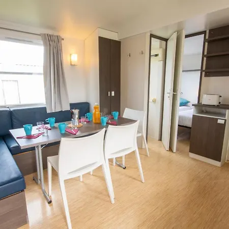 אתר קמפינג - Latas