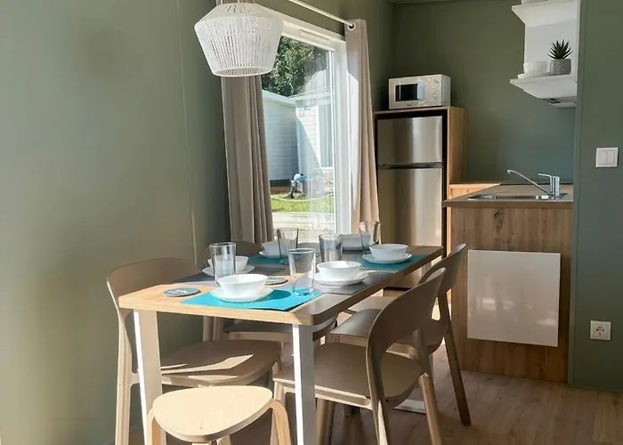 - Latas Κάμπινγκ *