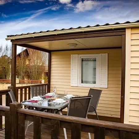 Κάμπινγκ - Latas