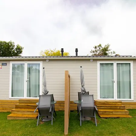 Κάμπινγκ - Latas