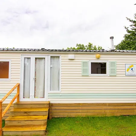 - Latas Κάμπινγκ *